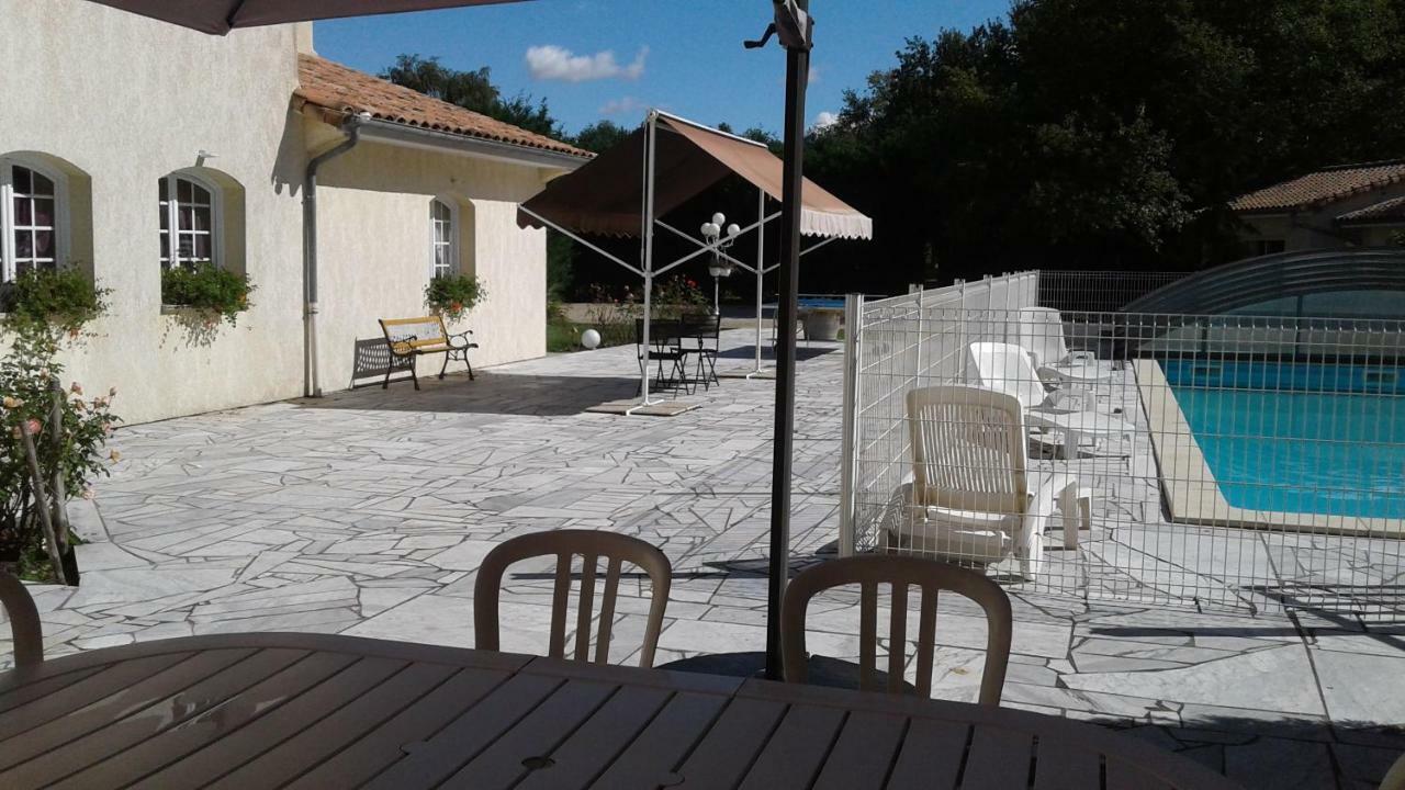 Le Cabassou Du Medoc Bégadan Exterior foto